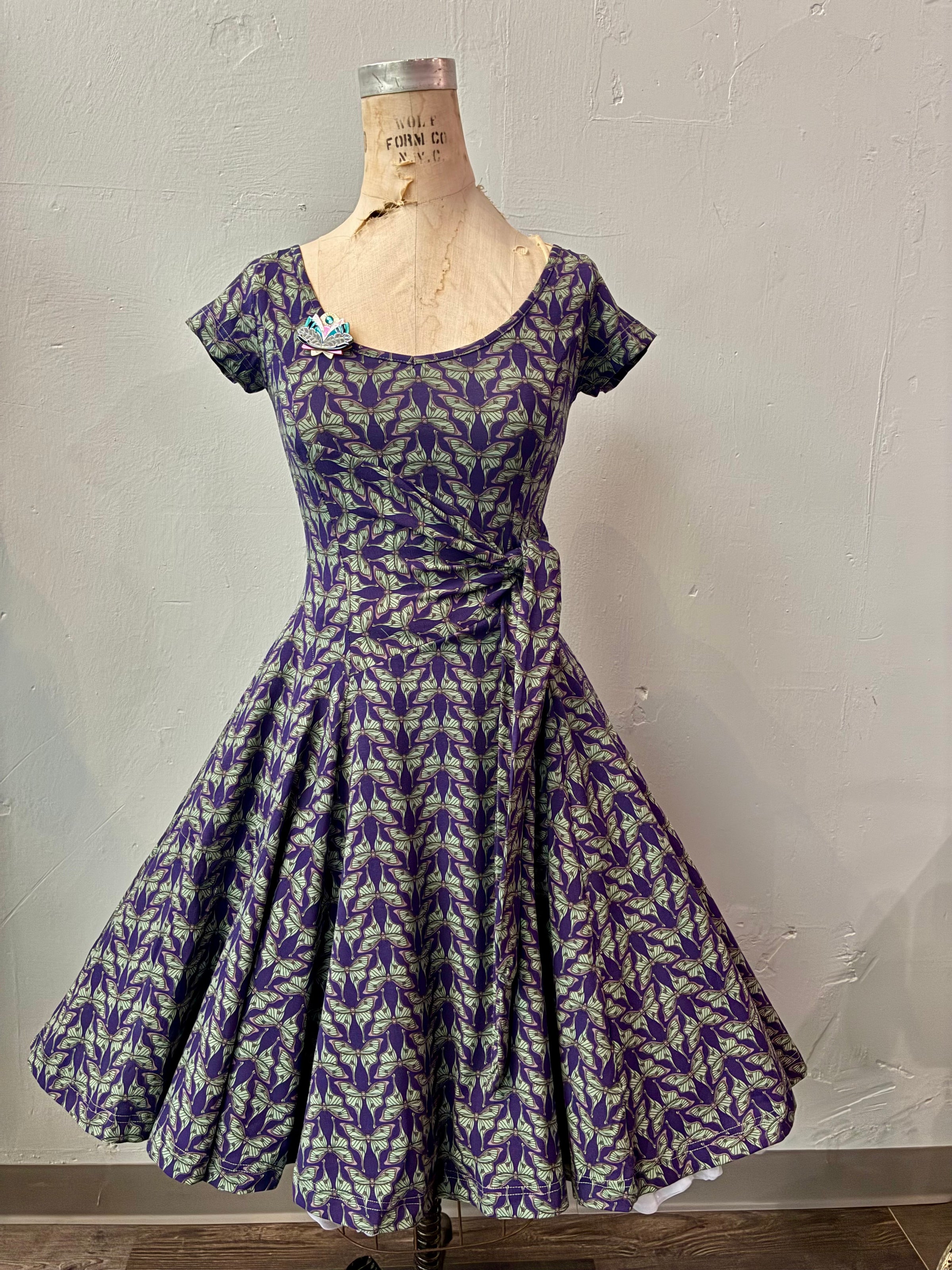 Capote Dress in Luna Moth Print by Effies Heart | Dela Deville's Vintage Capote Dress in Luna Moth Print by Effies Heart | Dela Deville's Vintage